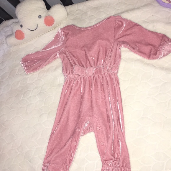 ADORABLE BODY SUIT - Picture 1 of 5